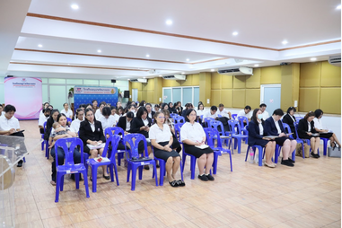 ดำเนินการประชุมครูและบุคลากรโรงเรียนอนุบาลวัดนางนอง