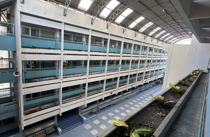 โรงเรียนอนุบาลวัดนางนองดำเนินการปรับปรุงภูมิทัศน์ เพื่อเพิ่มพื้นที่สีเขียวบริเวณโรงเรียนและชุมชน