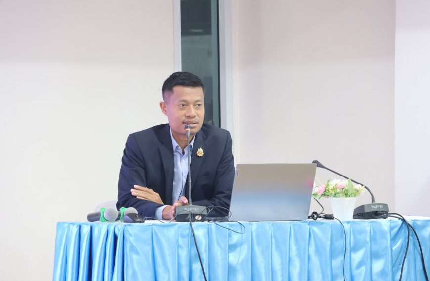 ดำเนินการประชุมครู และบุคลากรโรงเรียนอนุบาลวัดนางนอง