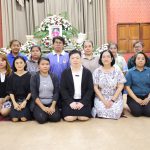 ผู้บริหาร คณะครู และบุคลากรโรงเรียนอนุบาลวัดนางนอง ร่วมฟังสวดพระอภิธรรมศพ และณาปนกิจศพ บิดาของครูนิลยา จันทะวงศา  ณ เมรุ วัดอ่างแก้ว เขตภาษีเจริญ