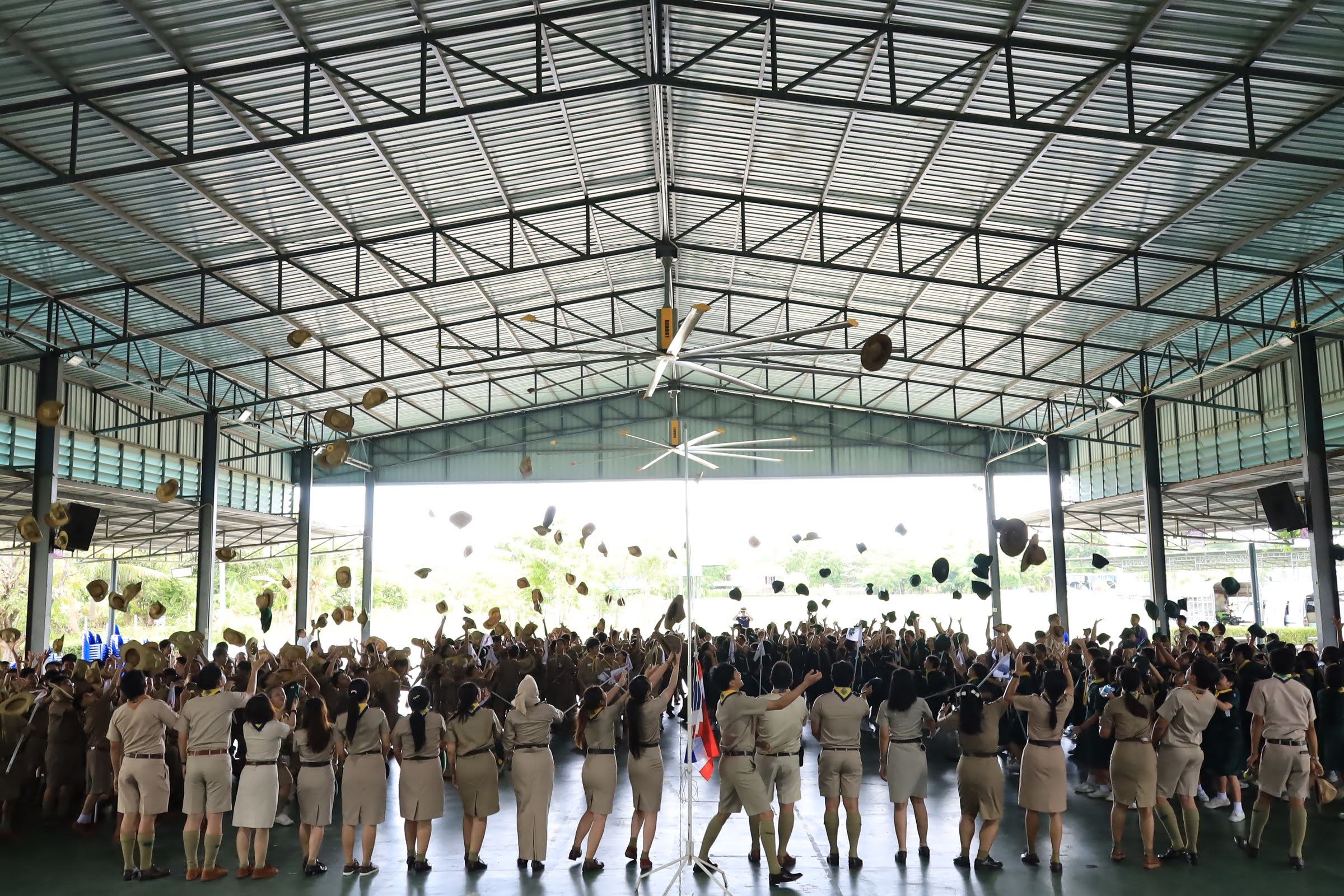 นักเรียนชั้น ประถมศึกษาปีที่ 4-6 ทัศนศึกษาแหล่งเรียนรู้นอกโรงเรียน ณ สวนการเรียนรู้สวนปรีชา จังหวัดช…