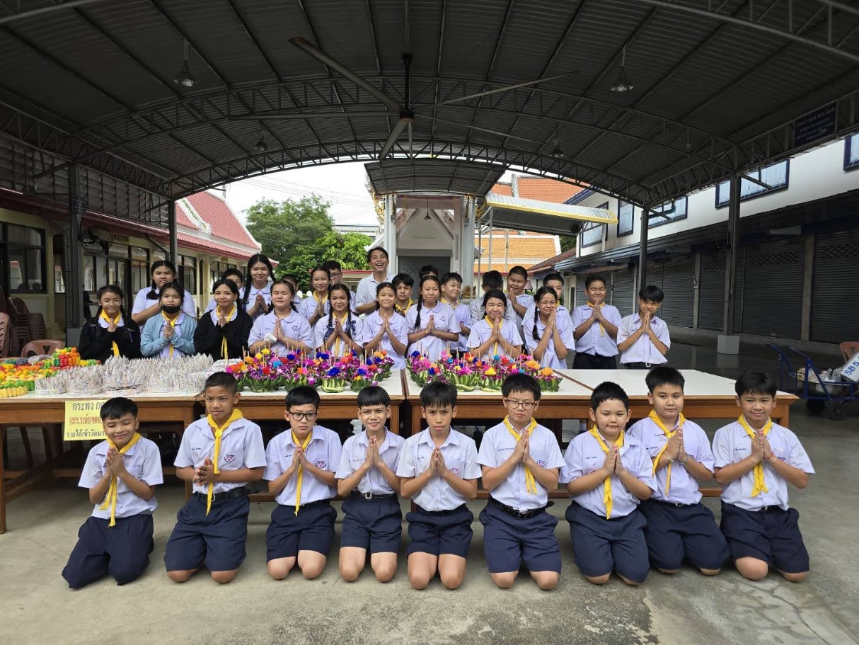 ร่วมกิจกรรมสืบสานประเพณีลอยกระทง “สายน้ำแห่งวัฒนธรรมไทย” ปีการศึกษา 2568