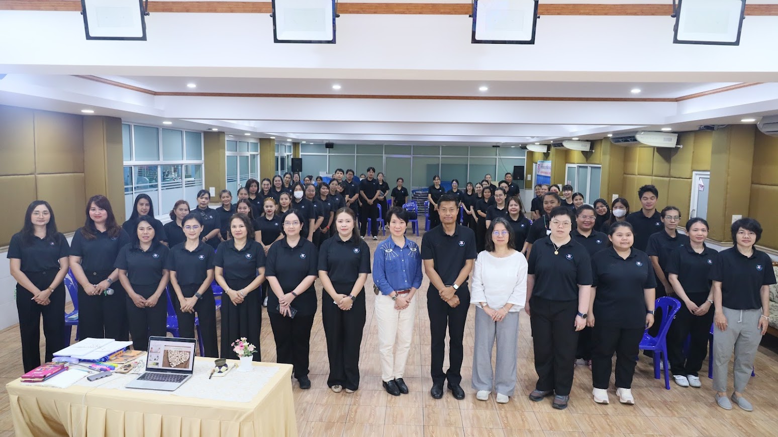 โรงเรียนอนุบาลวัดนางนองจัดกิจกรรม “อบรมเชิงปฏิบัติการ เรื่อง เสน่ห์การพูดและการสื่อสารเพื่อการสอน“